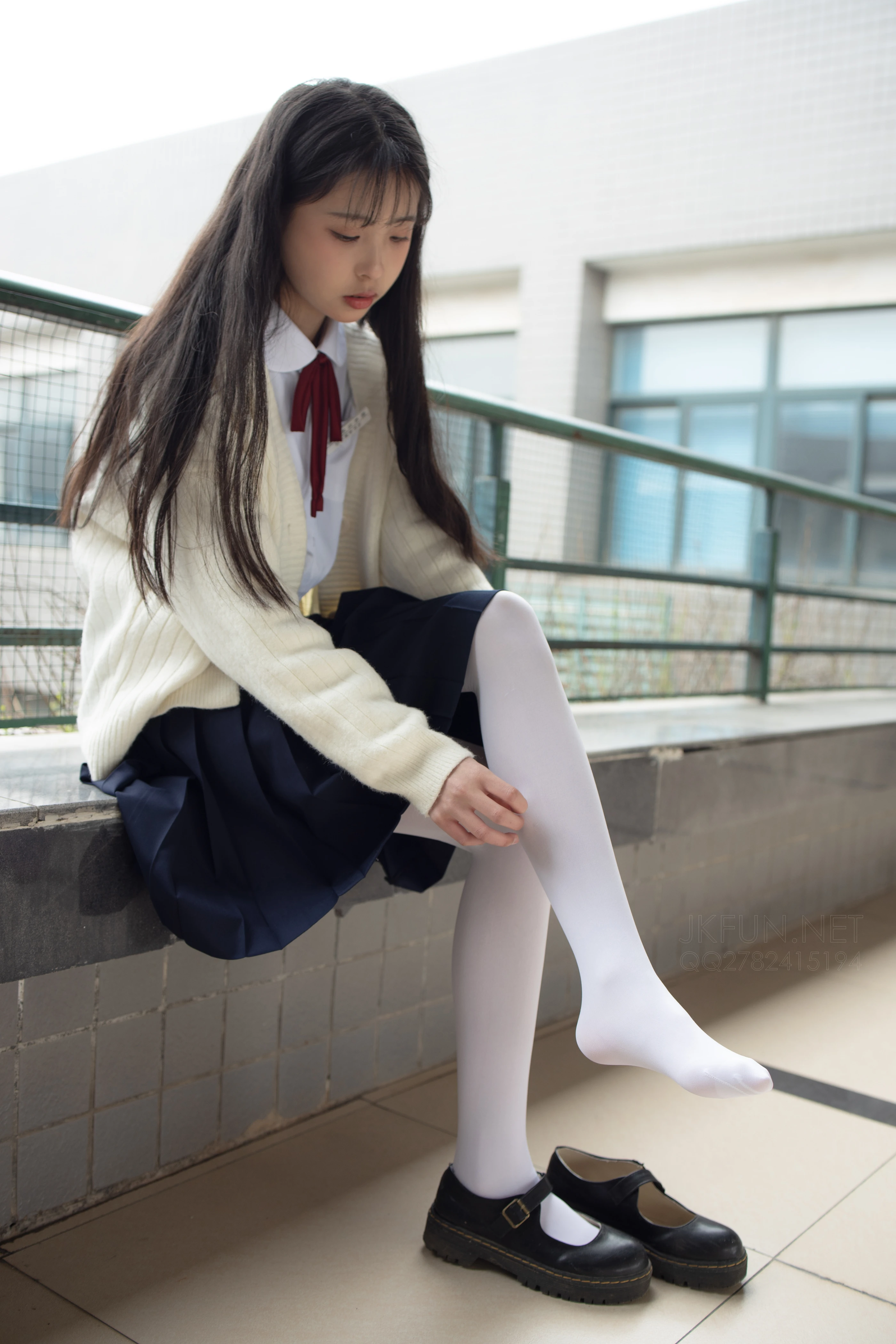 森萝财团 [JKFUN-001] 甜米 纯纯的白丝学妹 [127P 1V] 1