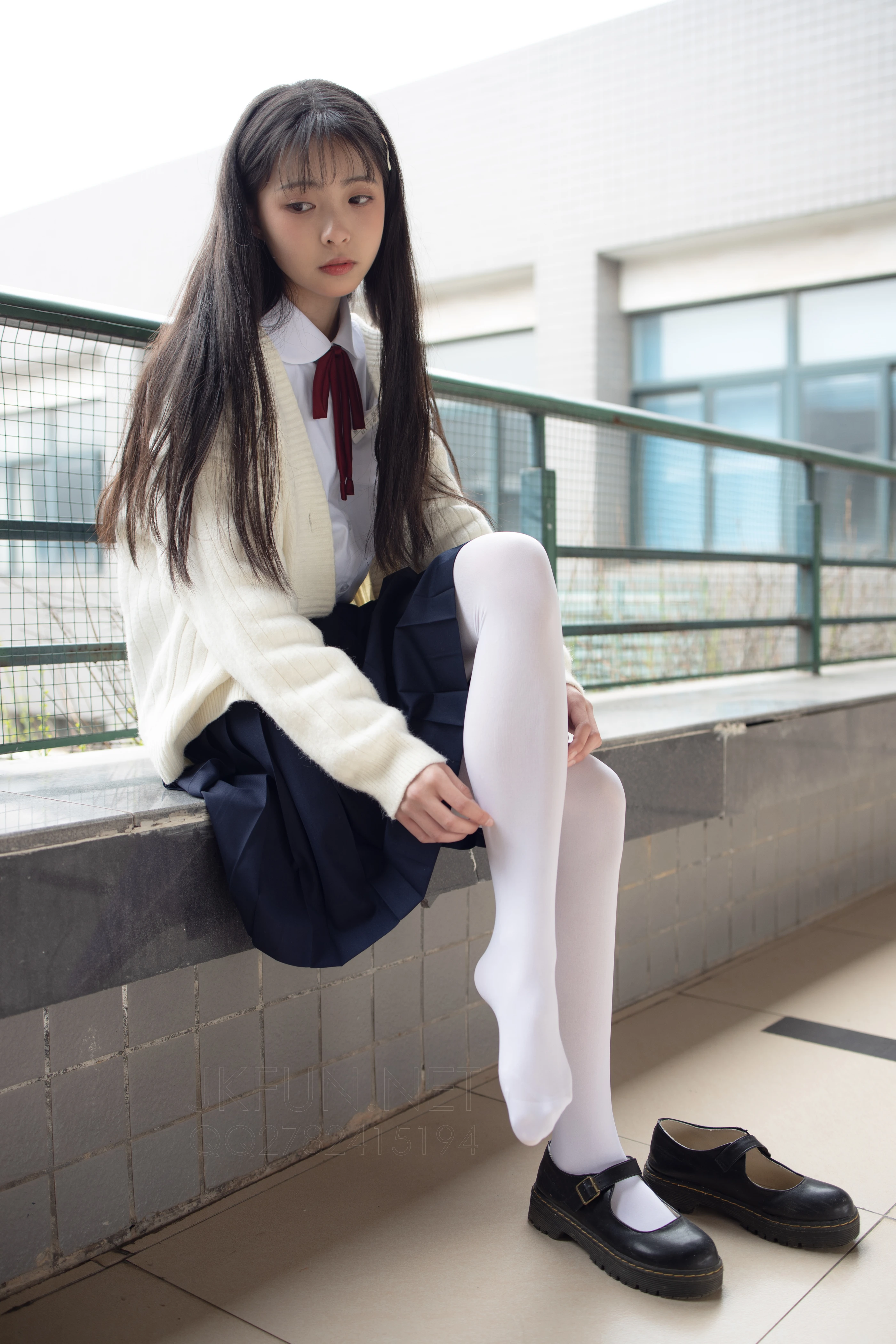 森萝财团 [JKFUN-001] 甜米 纯纯的白丝学妹 [127P 1V] 2