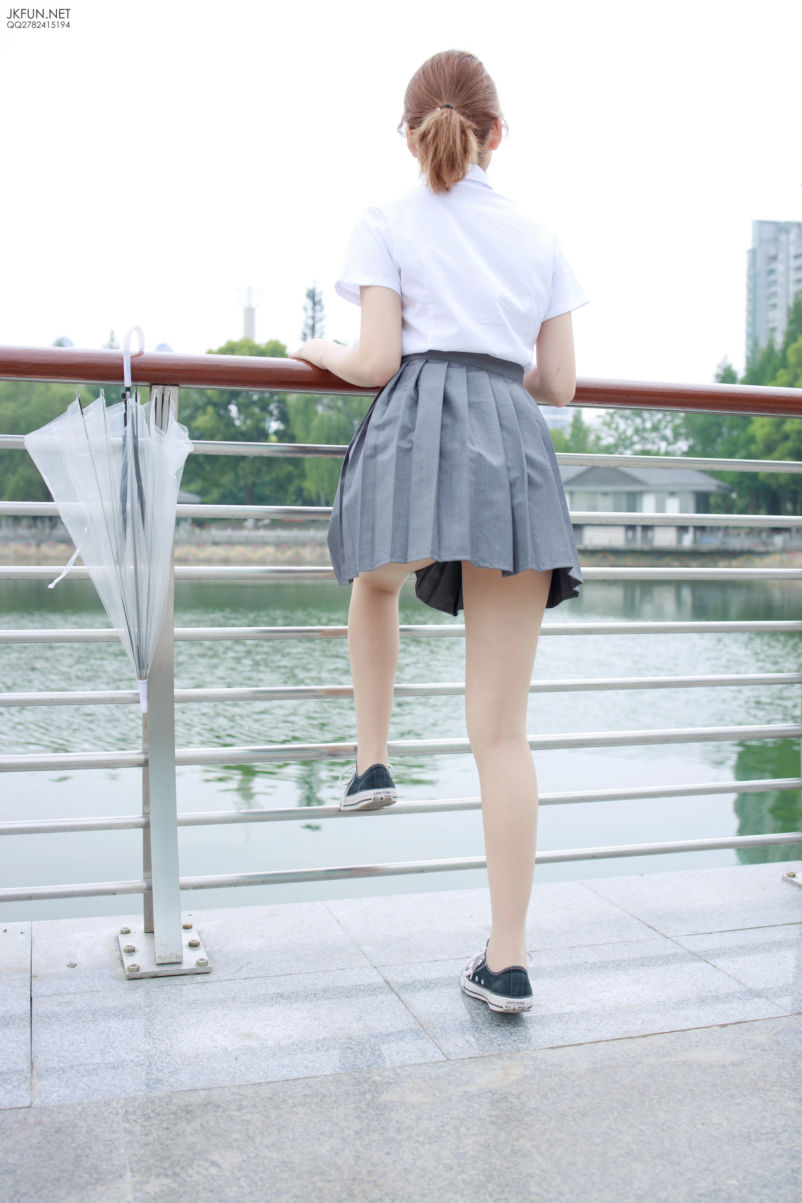 森萝财团 [JKFUN-005] 卉子 10D肉丝 [116P 1V] 1